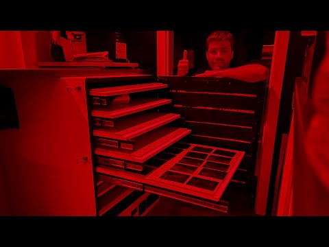 How to Efficiently Dry Glass Dry Plates – Build Your Own Darkroom Drying Cabinet! / Darkroom Build