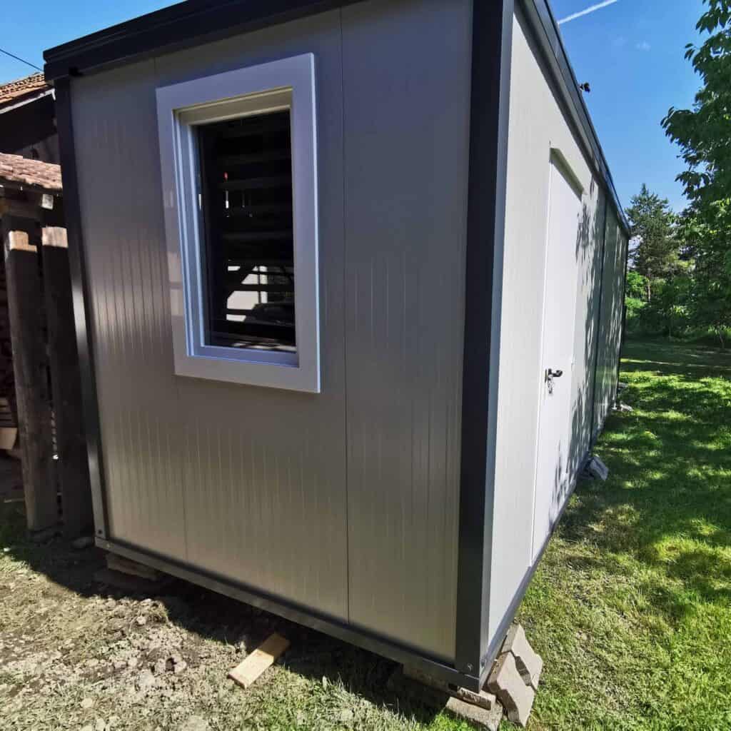 Shipping-container-darkroom